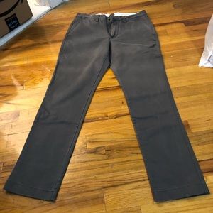 Jcrew Mens broken in slim fit chino 31 x 32